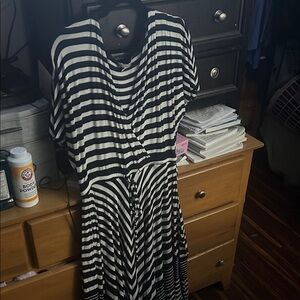 Banana Republic Black and White Midi Dress